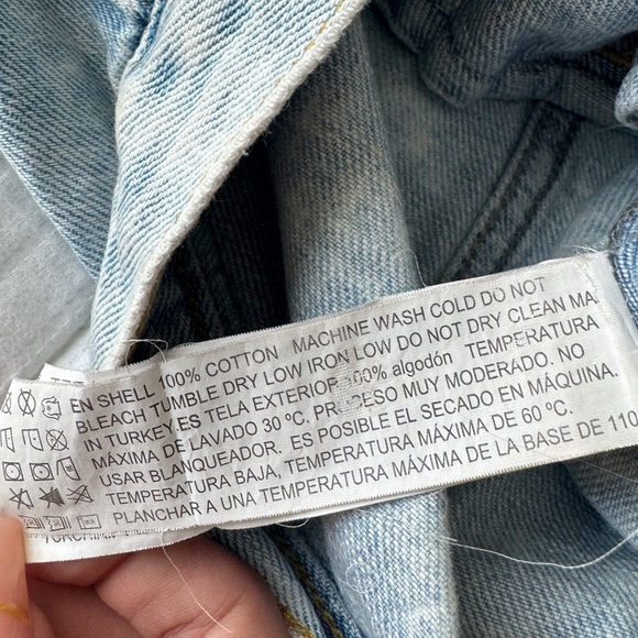 Forever 21 acid washed jean jacket size small - Picture 7 of 7